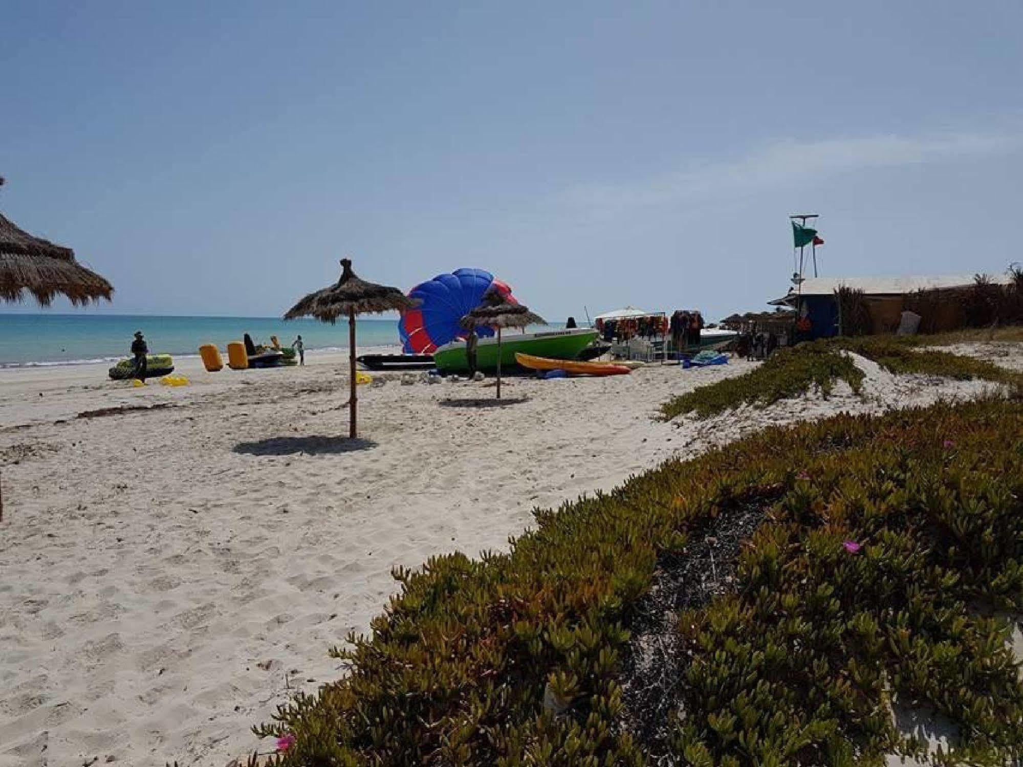 Villa Azur Djerba Mezraia Buitenkant foto